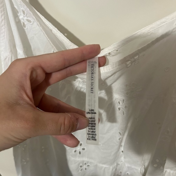 Victoria’s Secret White Linen Cover Up in Size Large - Picture 4 of 6
